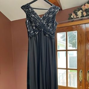 Black Mother of the Bride/ Formal Dress